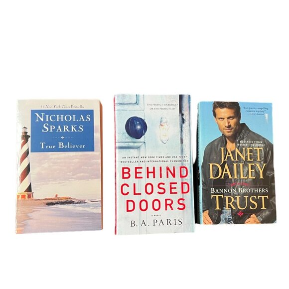 3-Paperback Book Bundle: Nicholas Sparks, B.A. Paris & Janet Dailey - Picture 1 of 2
